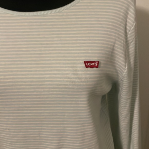 Levi's Shirt - Picture 2 of 6